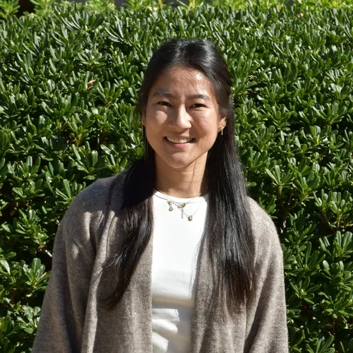 Jennifer Mayemura Headshot