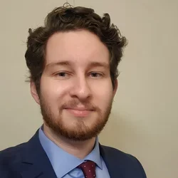 Josh Dolinsky - Headshot