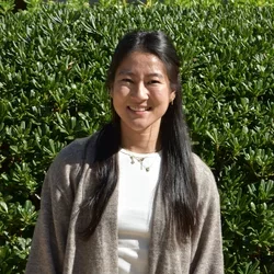 Jennifer Mayemura Headshot